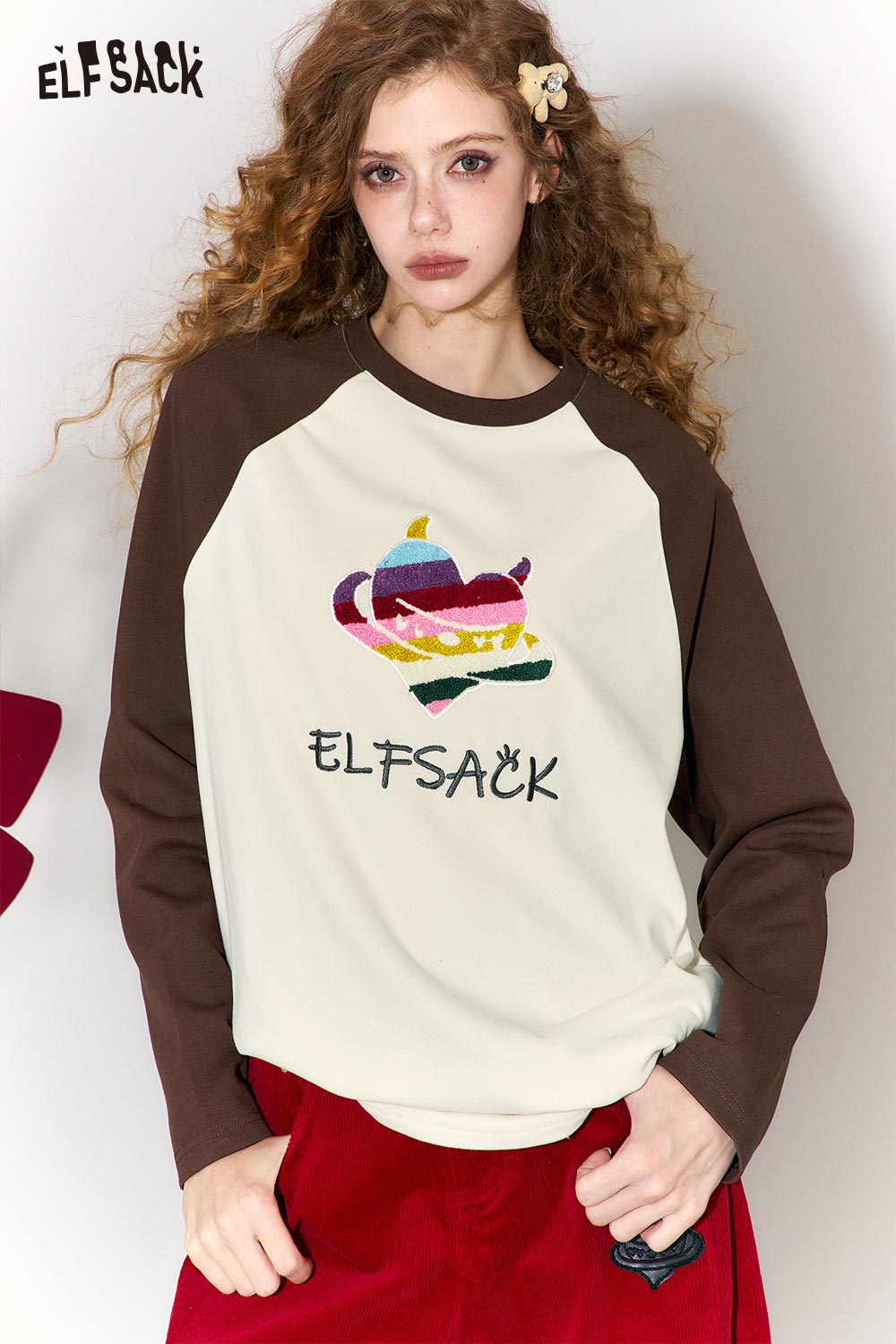 ELFSACK devil heart embroidery t-shirt in cream and brown with colorful design and relaxed fit