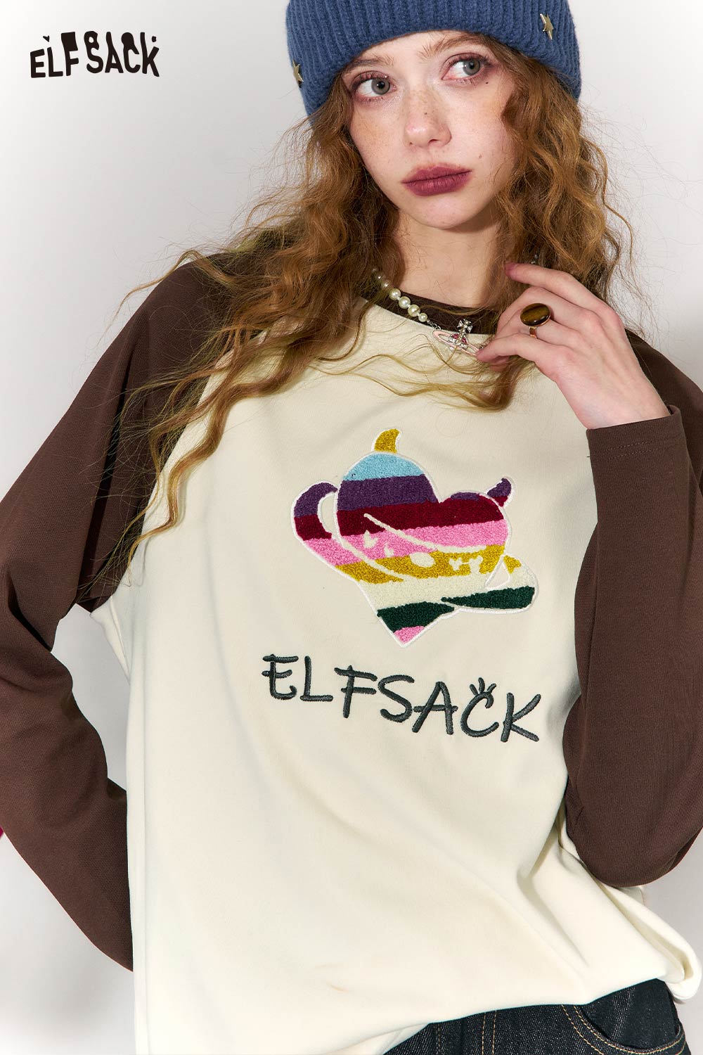ELFSACK devil heart embroidery t-shirt with colorful design and brown raglan sleeves for a stylish look