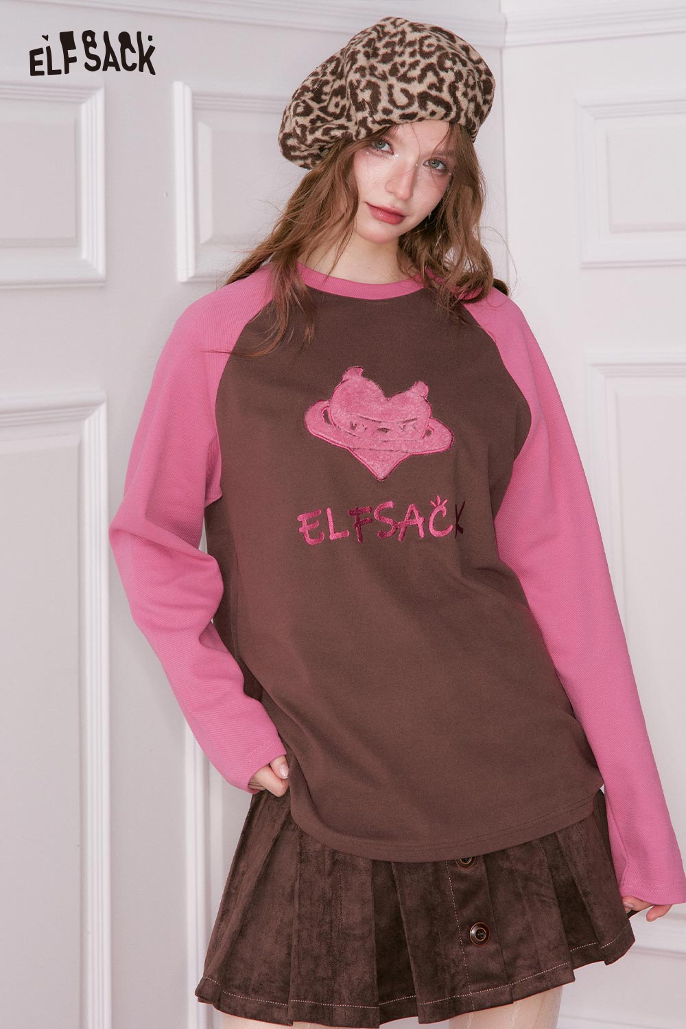 ELFSACK devil heart embroidery t-shirt in brown and pink with playful graphic detail