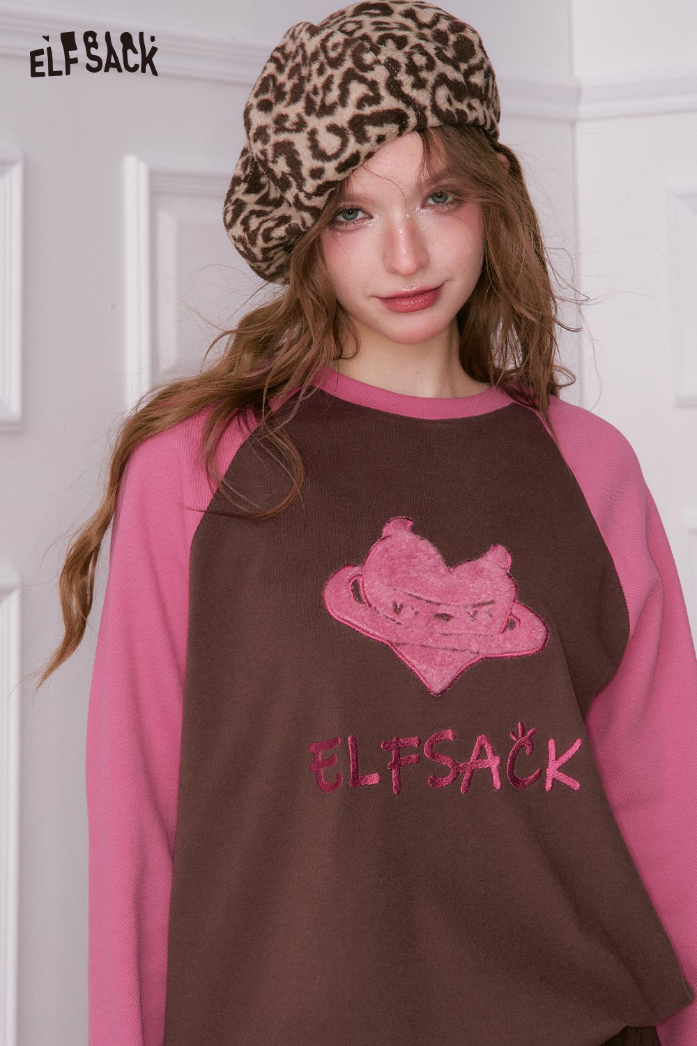 ELFSACK devil heart embroidery t-shirt in brown and pink with graphic design and playful style