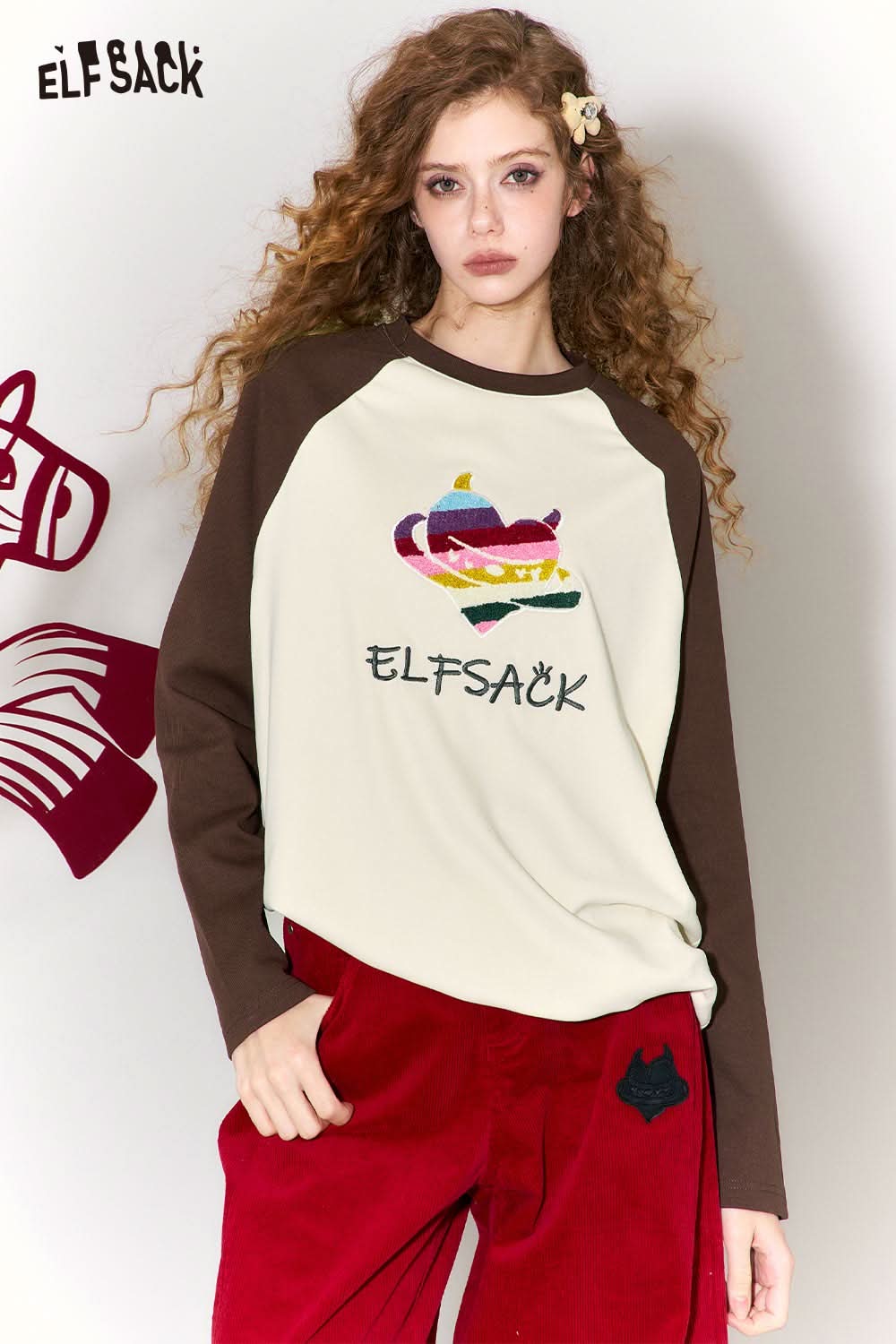 ELFSACK devil heart embroidery t-shirt in cream and brown with playful design