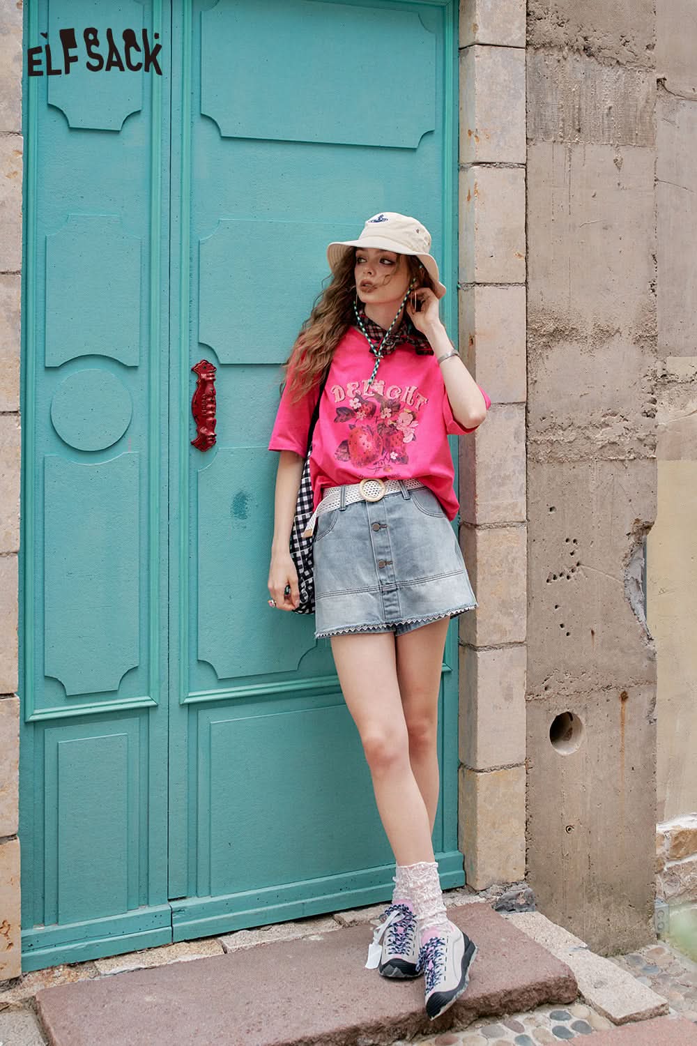 ELFSACK Retro Strawberry Print Casual Short Sleeve T-Shirt
