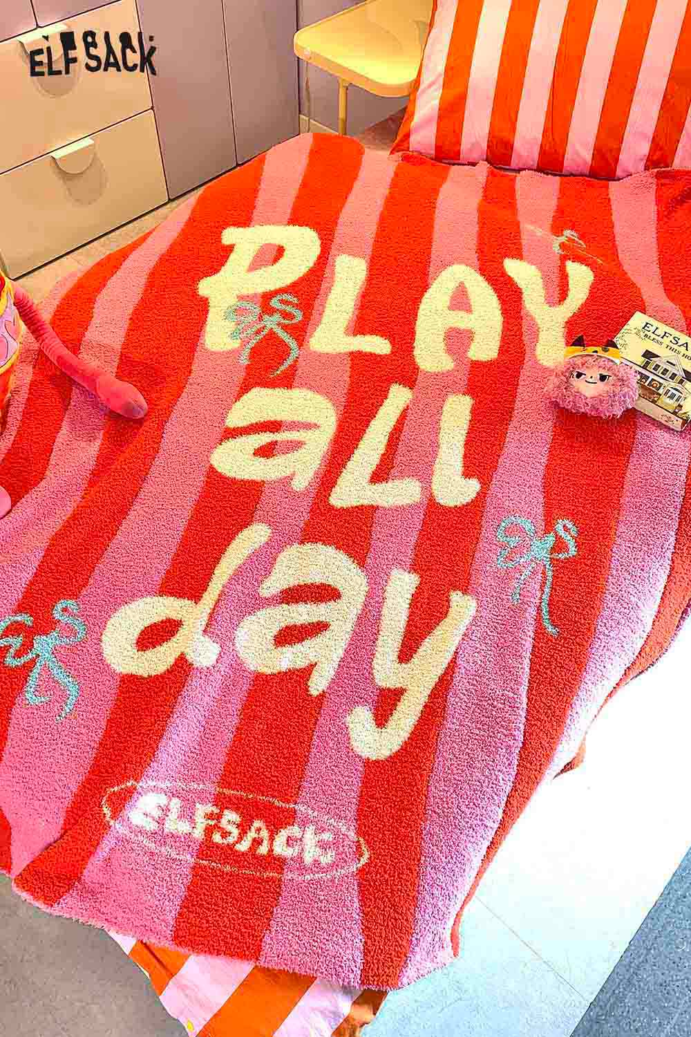 ELFSACK striped color block home blanket with playful design for cozy living spaces