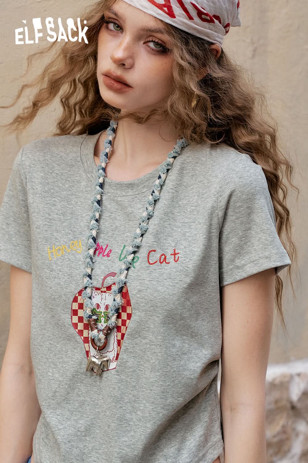 ELFSACK White Fruit Print Pleated Short Sleeve Chic T-Shirt