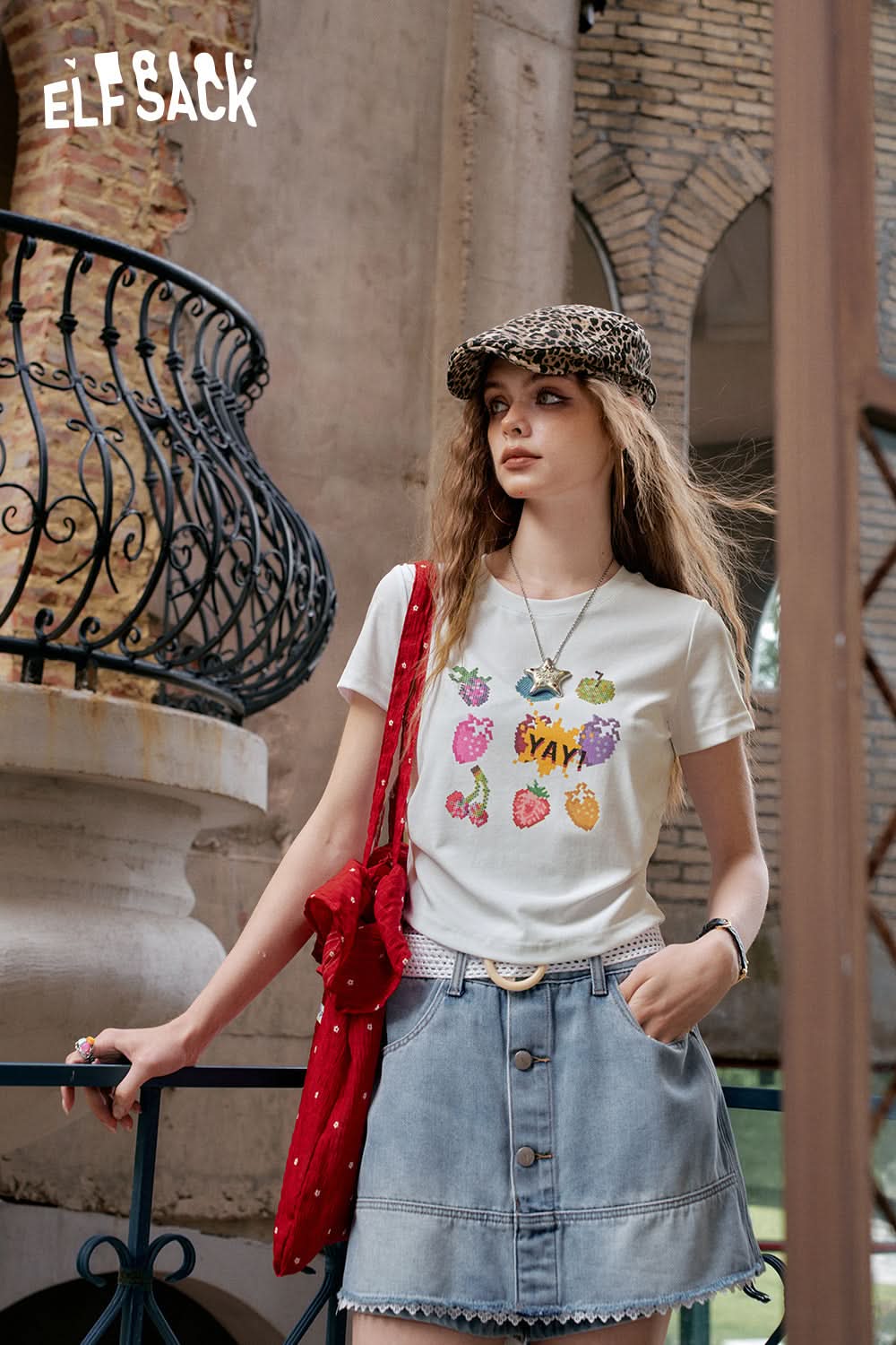 ELFSACK White Fruit Print Pleated Short Sleeve Chic T-Shirt