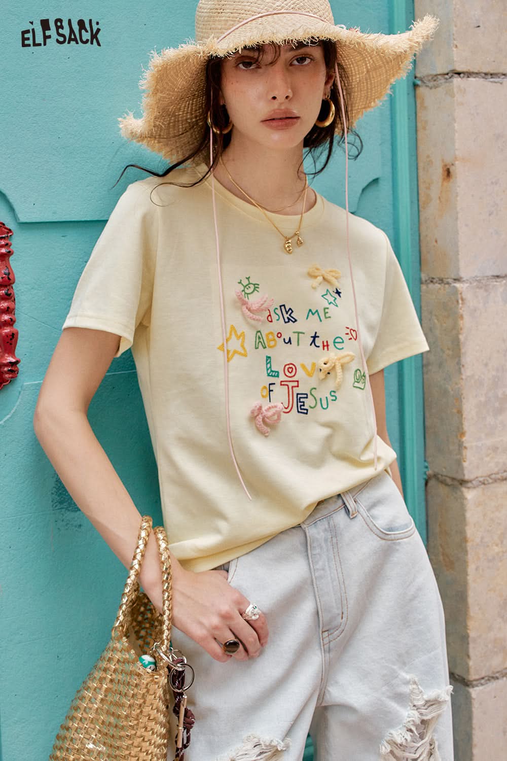 ELFSACK White Round Neck Letter Printed Casual Short Sleeve T-Shirt