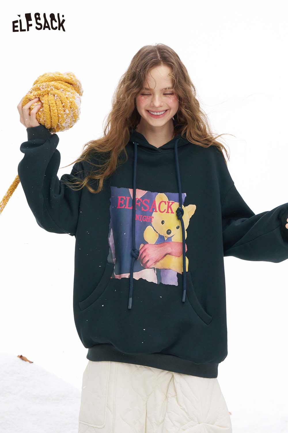 ELFSACK women's animal graphic hoodie in black with a colorful cartoon design for a cozy look