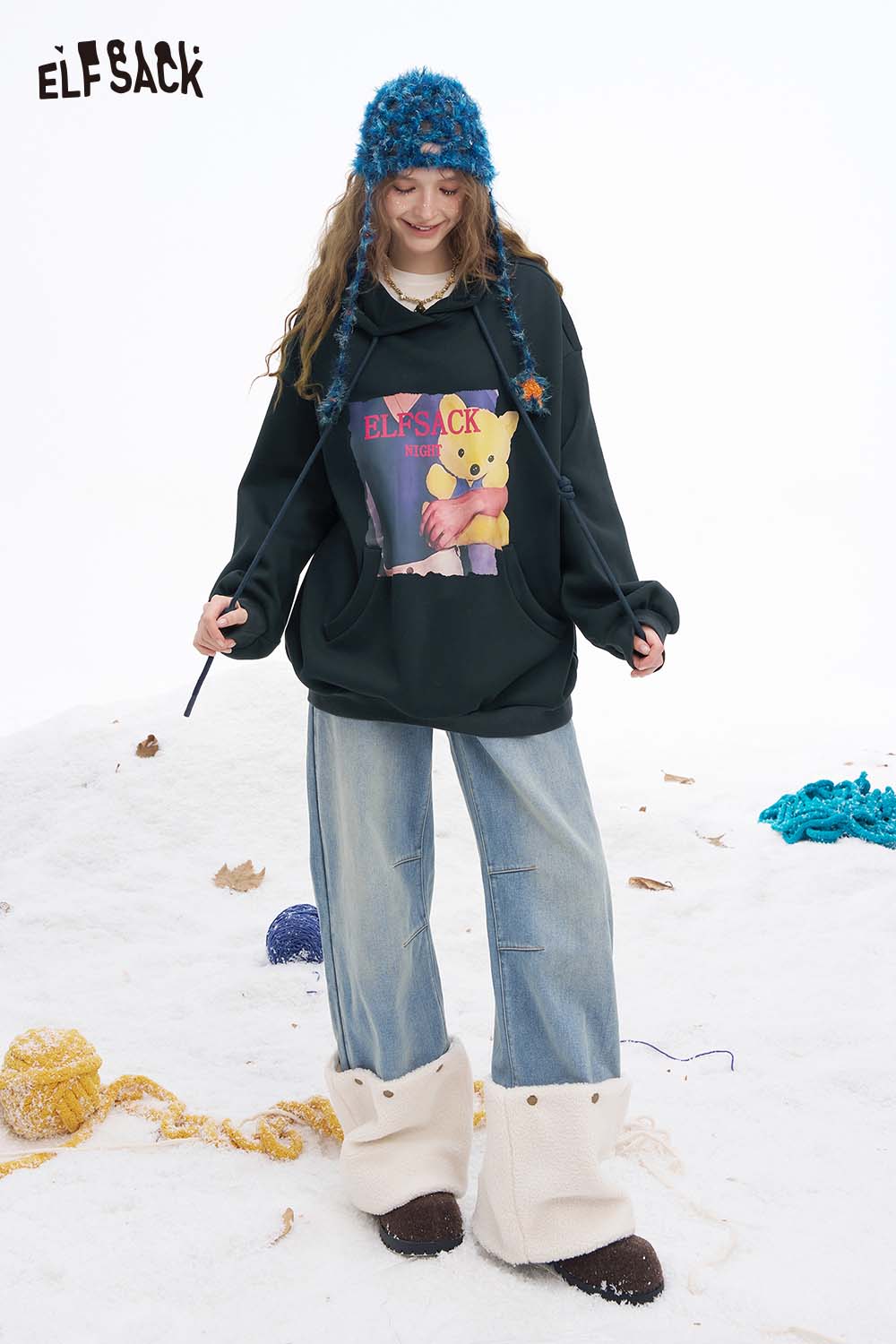 ELFSACK women's animal graphic hoodie in dark green with a colorful cartoon design and cozy fit