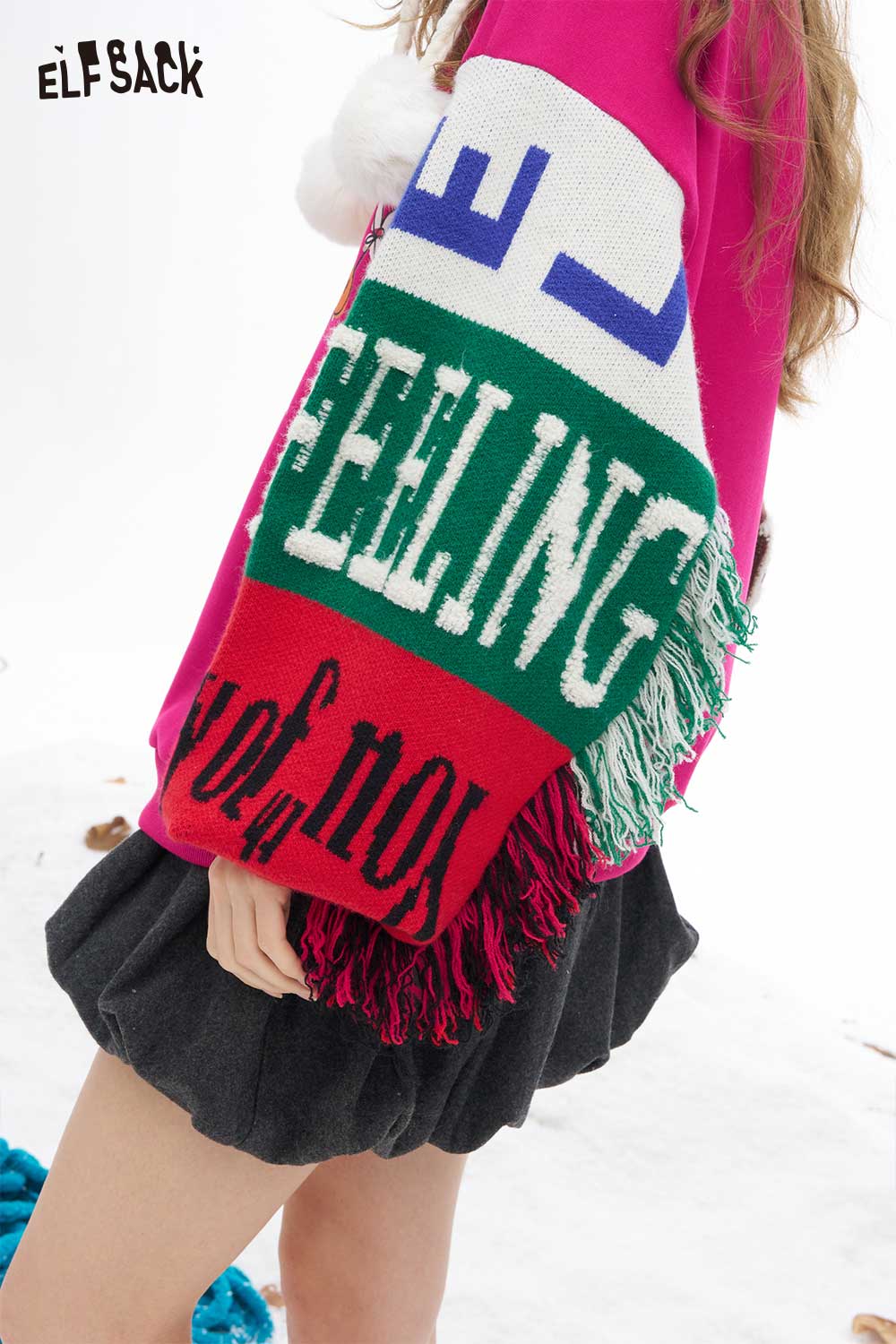 ELFSACK women's graphic patchwork sweatshirt with colorful fringe design for a trendy look