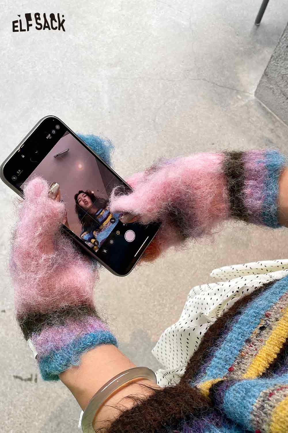 ELFSACK Y2K stripe neck warmer with colorful stripes for stylish winter warmth