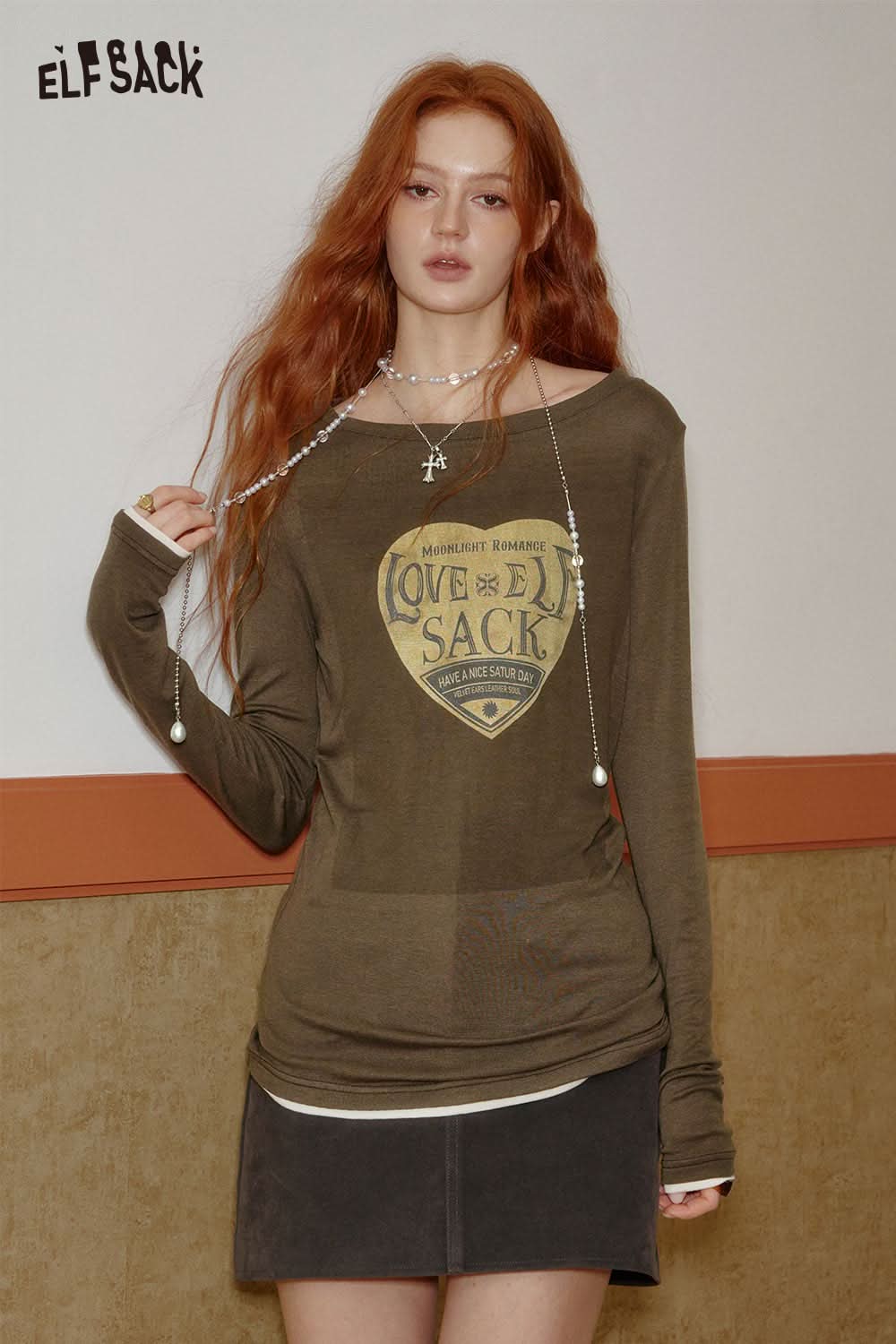 ELFSACK embroidered fitted long sleeve tee in olive green with heart graphic design
