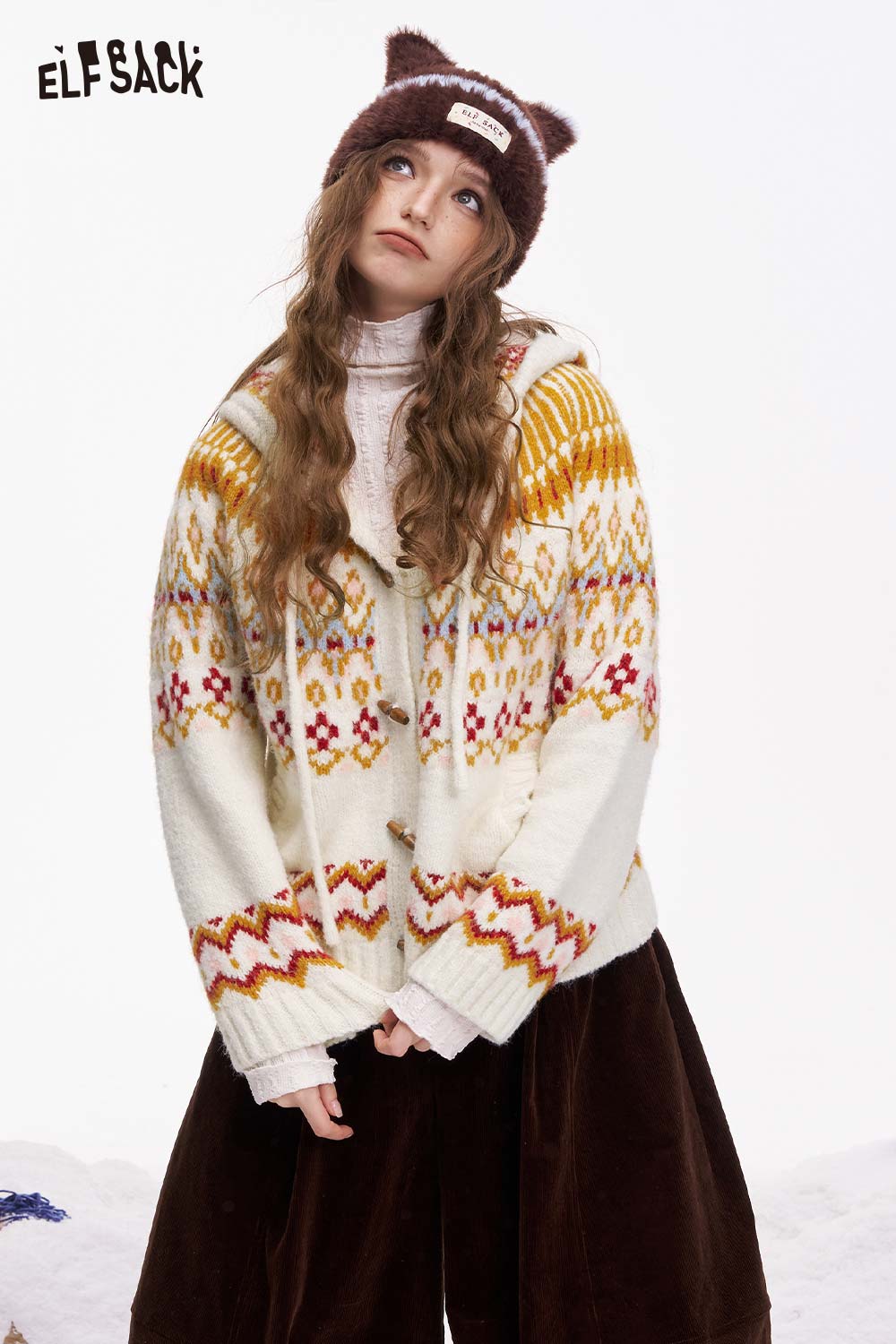 ELFSACK Fair Isle hooded cardigan for women in cream with colorful patterns and a cozy design