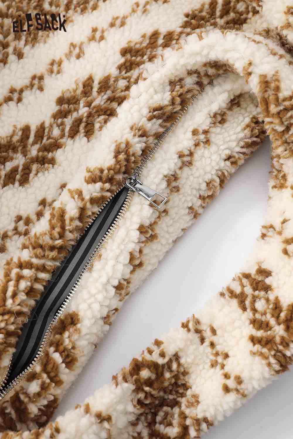 ELFSACK Fair Isle tote bag with a cozy texture and zippered closure for stylish storage