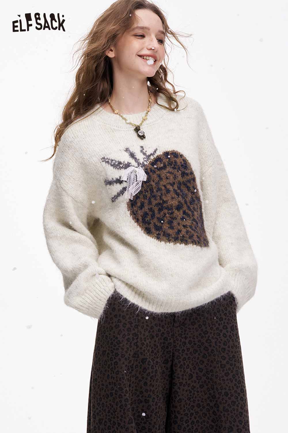 ELFSACK fruit graphic sweater for women in cream with a playful pineapple design and cozy fit