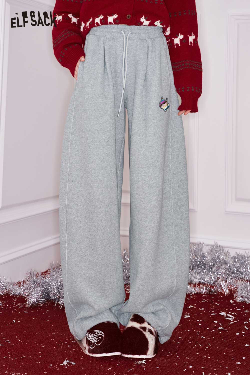 ELFSACK heart embroidery wide leg pants in gray with a relaxed fit and cozy style