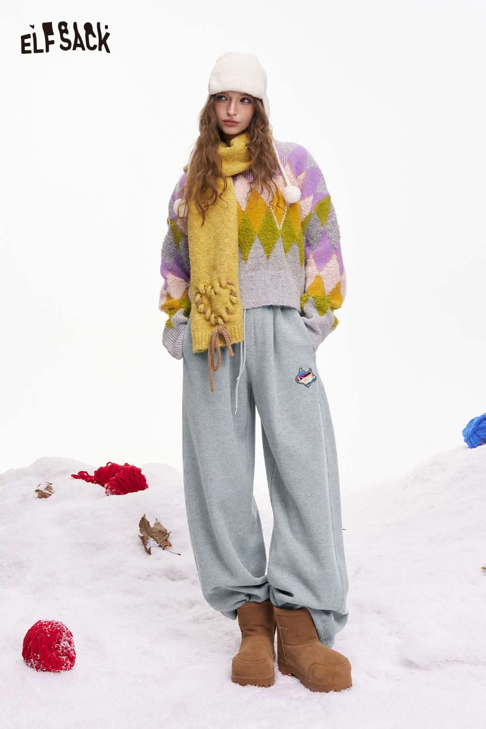 ELFSACK heart embroidery wide leg pants in soft grey for a cozy and stylish winter look