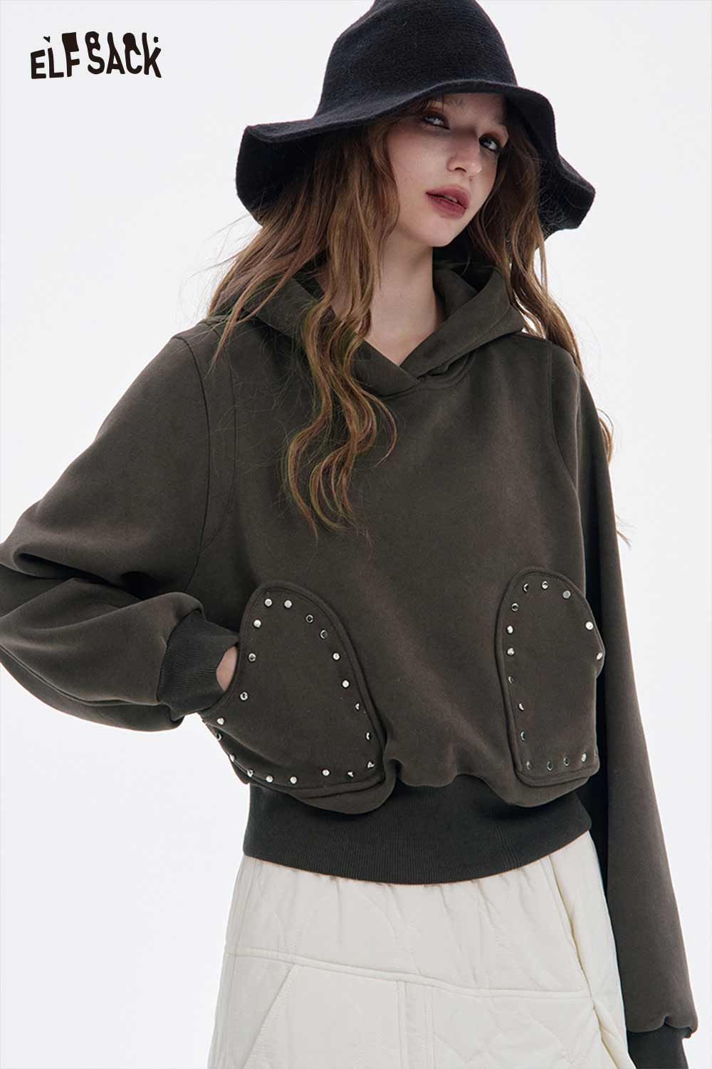 ELFSACK heart patchwork hooded sweatshirt with studded pockets in a stylish design