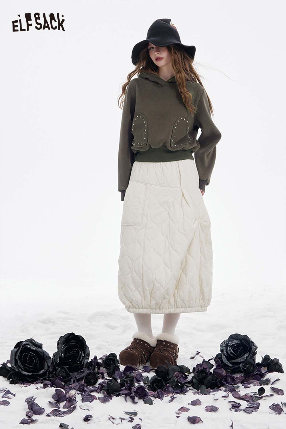 ELFSACK heart patchwork hooded sweatshirt in olive green paired with a quilted skirt and stylish accessories