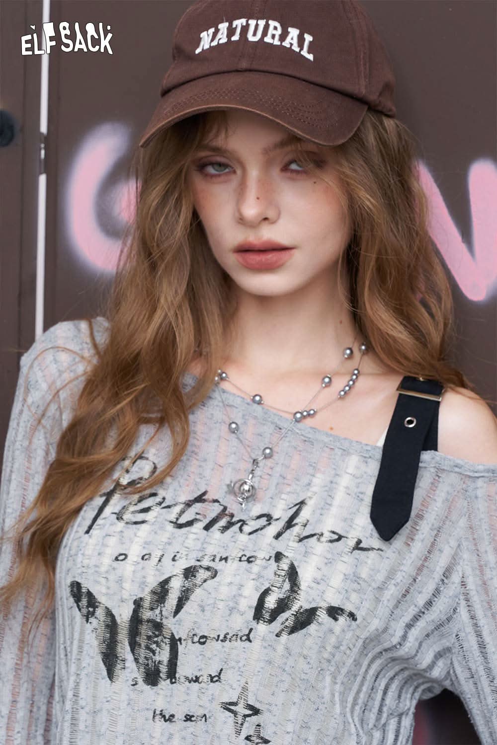 ELFSACK off shoulder knitwear for women gray distressed graphic knit top with black strap and brown cap