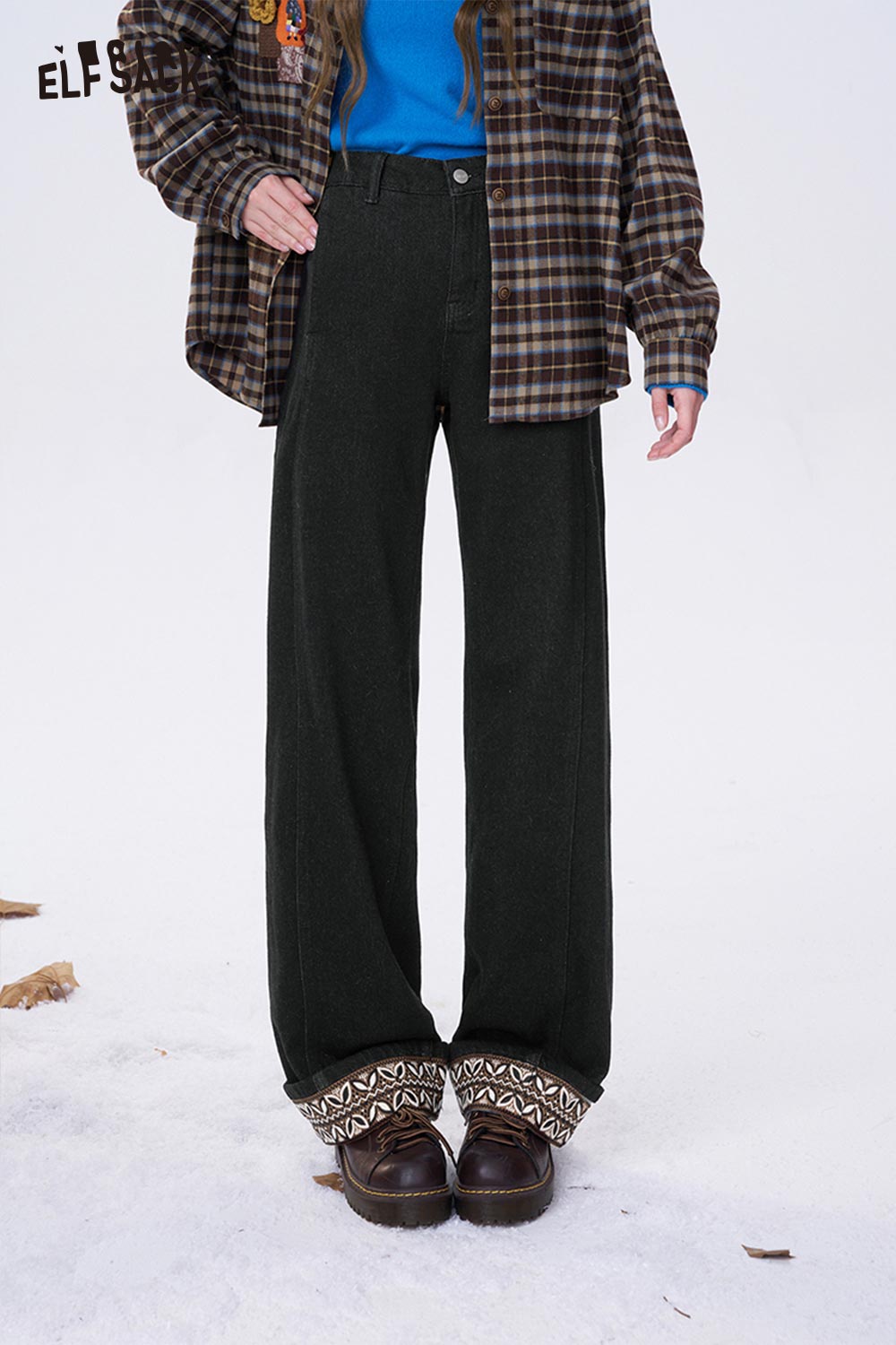 ELFSACK leaf print floor length jeans with wide legs and detailed hem for a stylish look