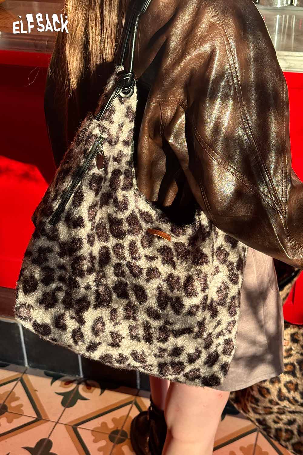 ELFSACK leopard print tote bag featuring a soft texture and stylish design for everyday use