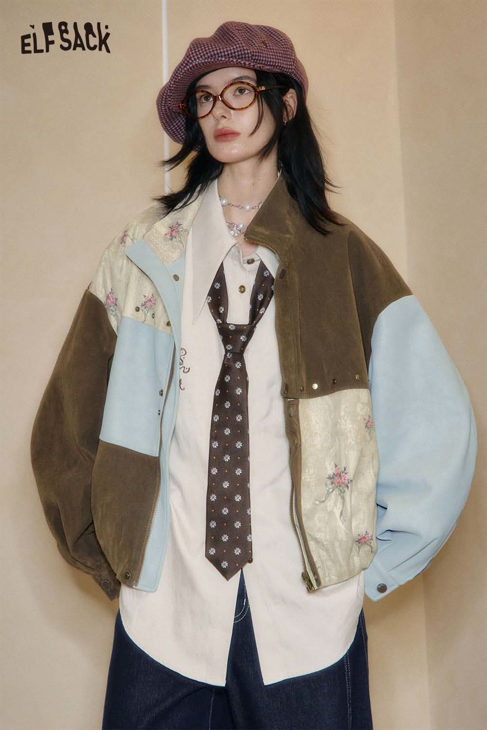 ELFSACK stylish jacket with patchwork design paired with a lyocell blend semi-sheer knit top
