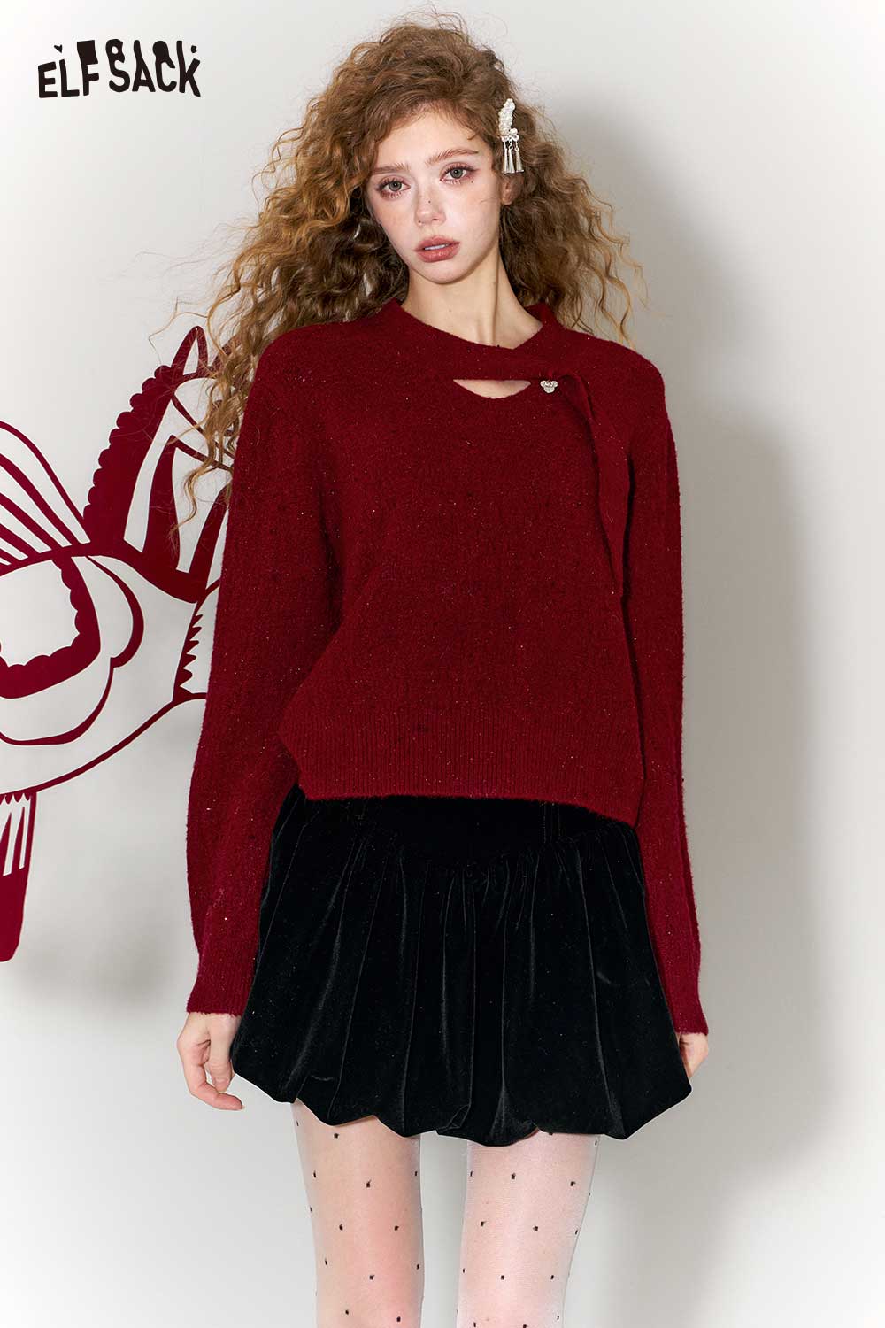 ELFSACK minimalist cropped sparkle sweater in burgundy with a stylish cutout detail