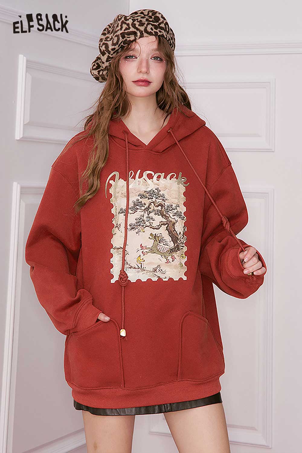 ELFSACK minimalist graphic hooded sweatshirt in red with a vintage nature design and oversized fit