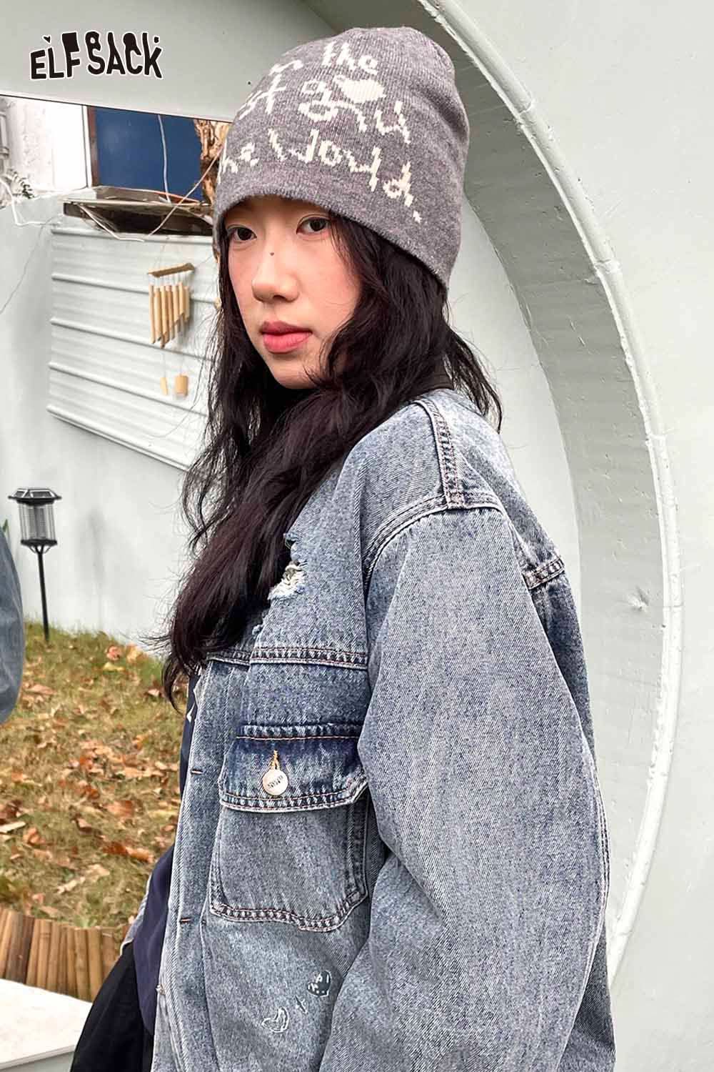 ELFSACK Minimalist Letter Graphic Beanie in Gray, Perfect for Casual and Trendy Outfits