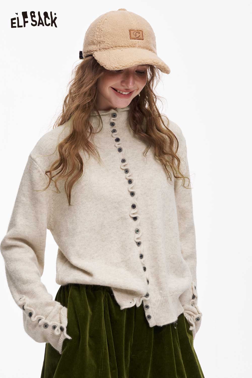 ELFSACK minimalist ruffle button knitwear in cream with stylish button detailing