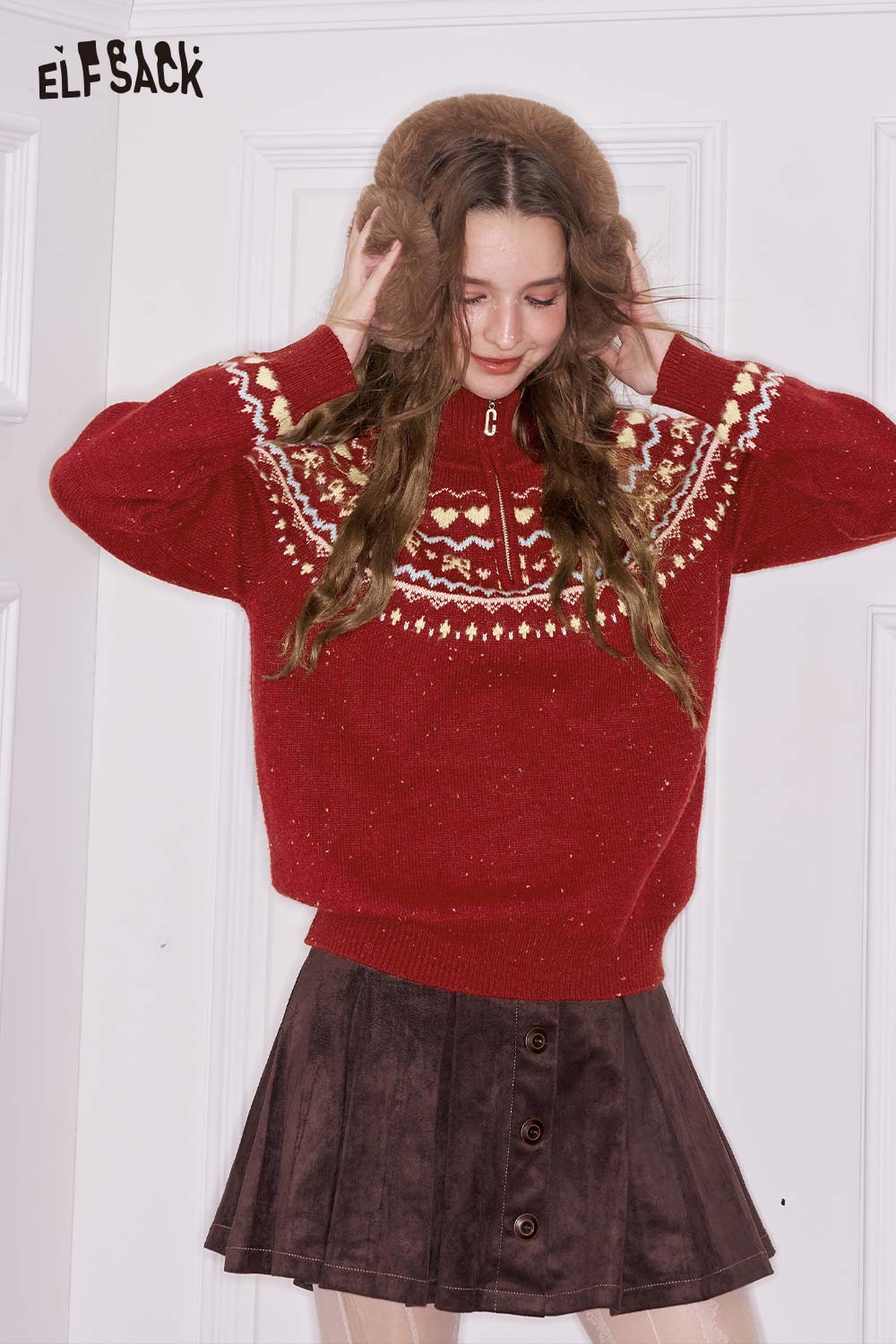 ELFSACK minimalist stripe zipper sweater in red with festive patterns and cozy fit for winter fashion