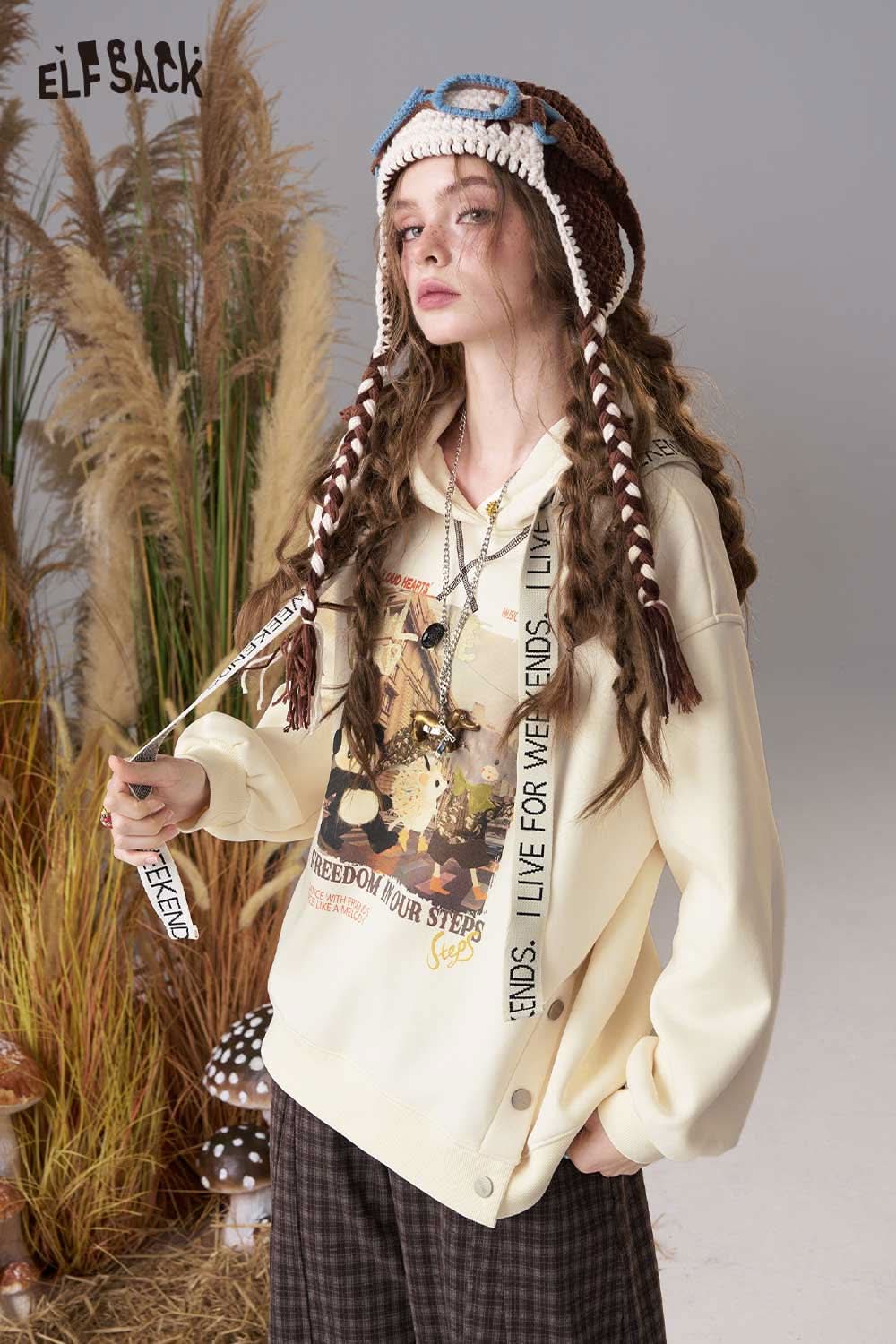 ELFSACK oil painting hoodie for women in soft yellow with unique graphic design and comfortable fit