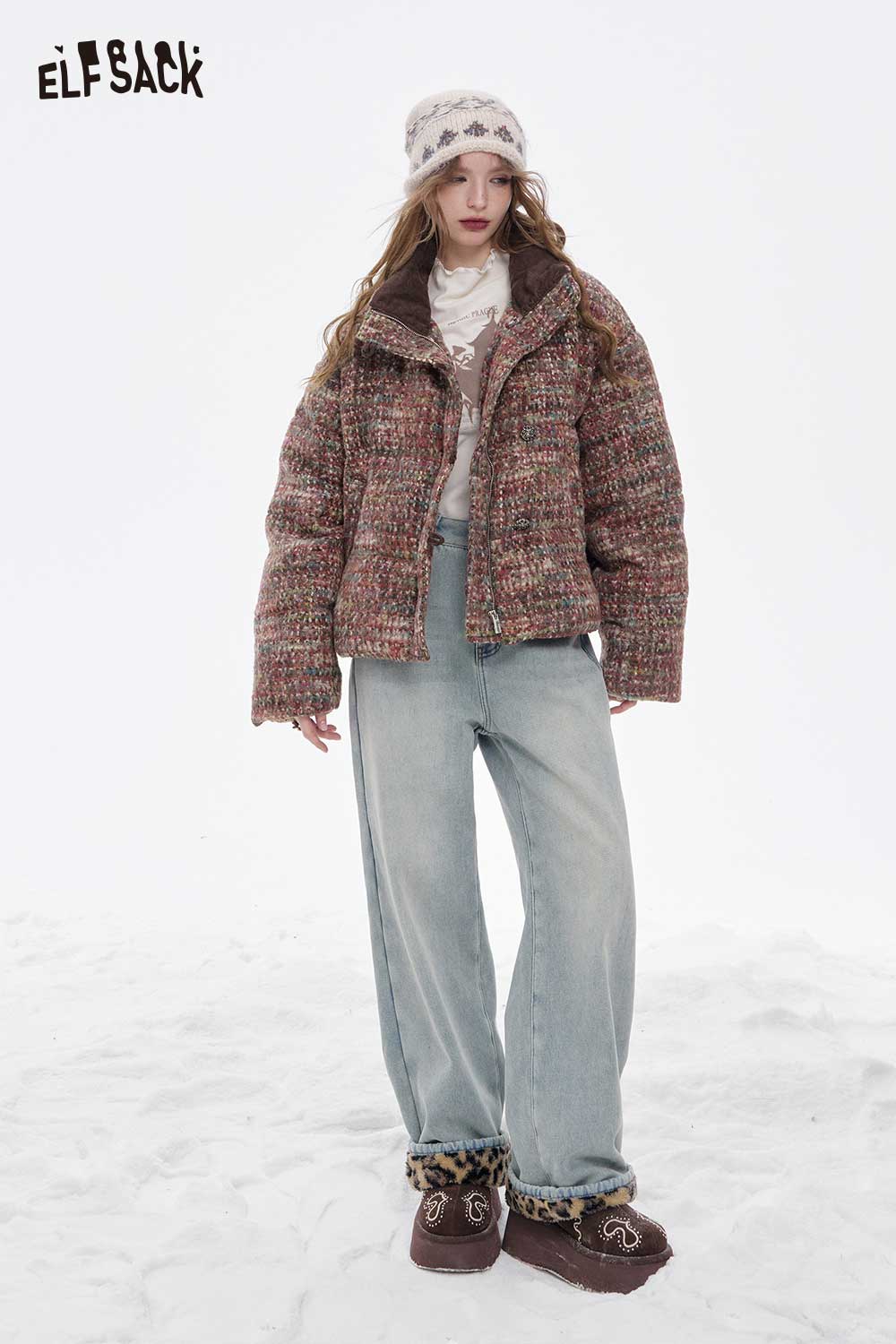 ELFSACK plaid puffer jacket for women in colorful knit design, paired with relaxed jeans for winter warmth