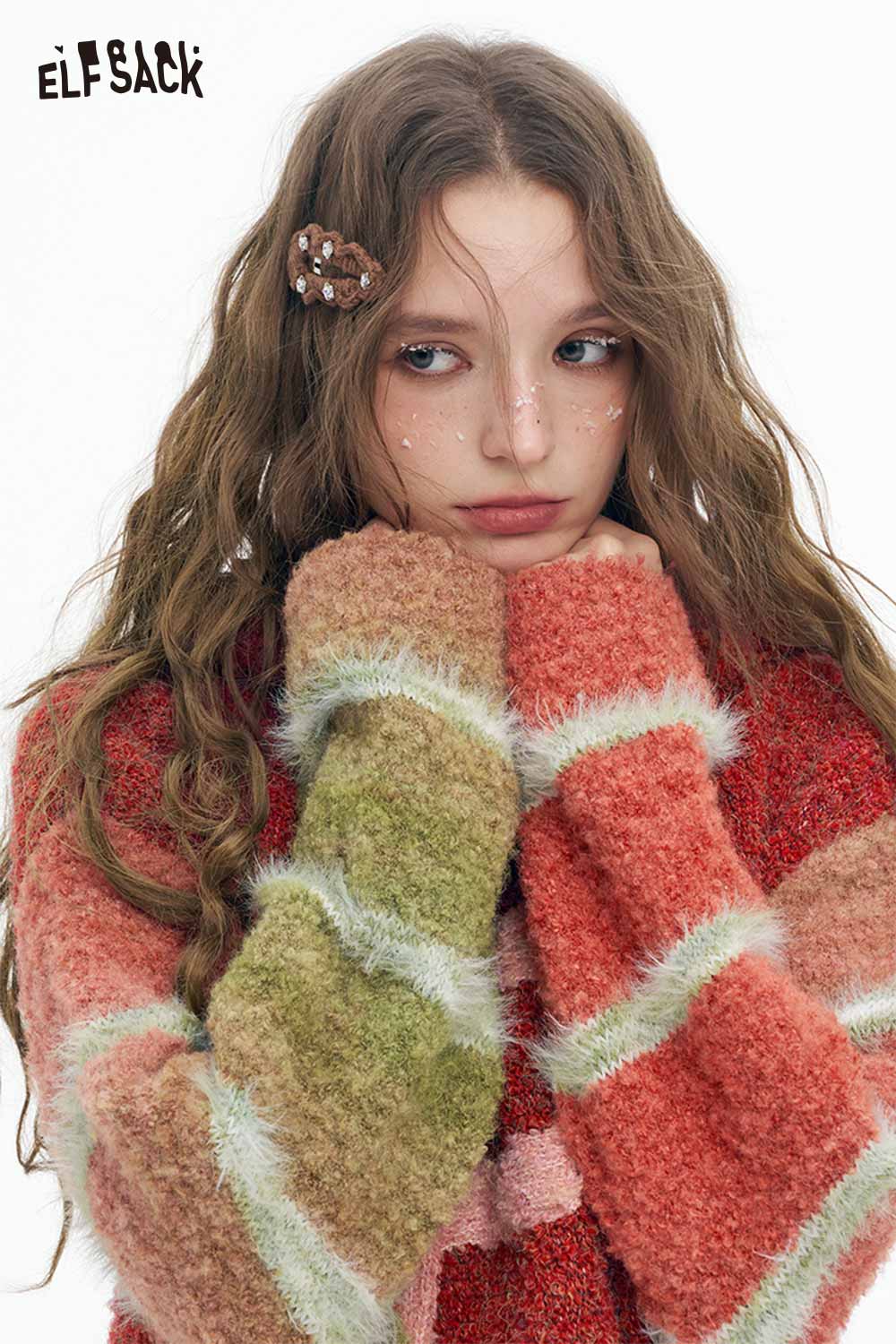 ELFSACK plush ombre hooded sweater for women in soft colors with cozy, oversized fit