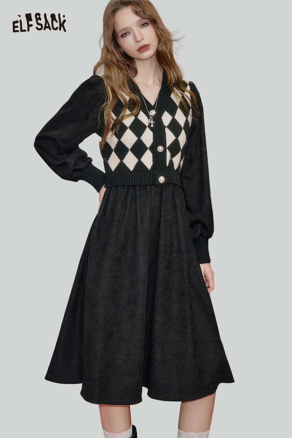 ELFSACK contrast plaid panel maxi dress with a stylish black and white sweater top detail