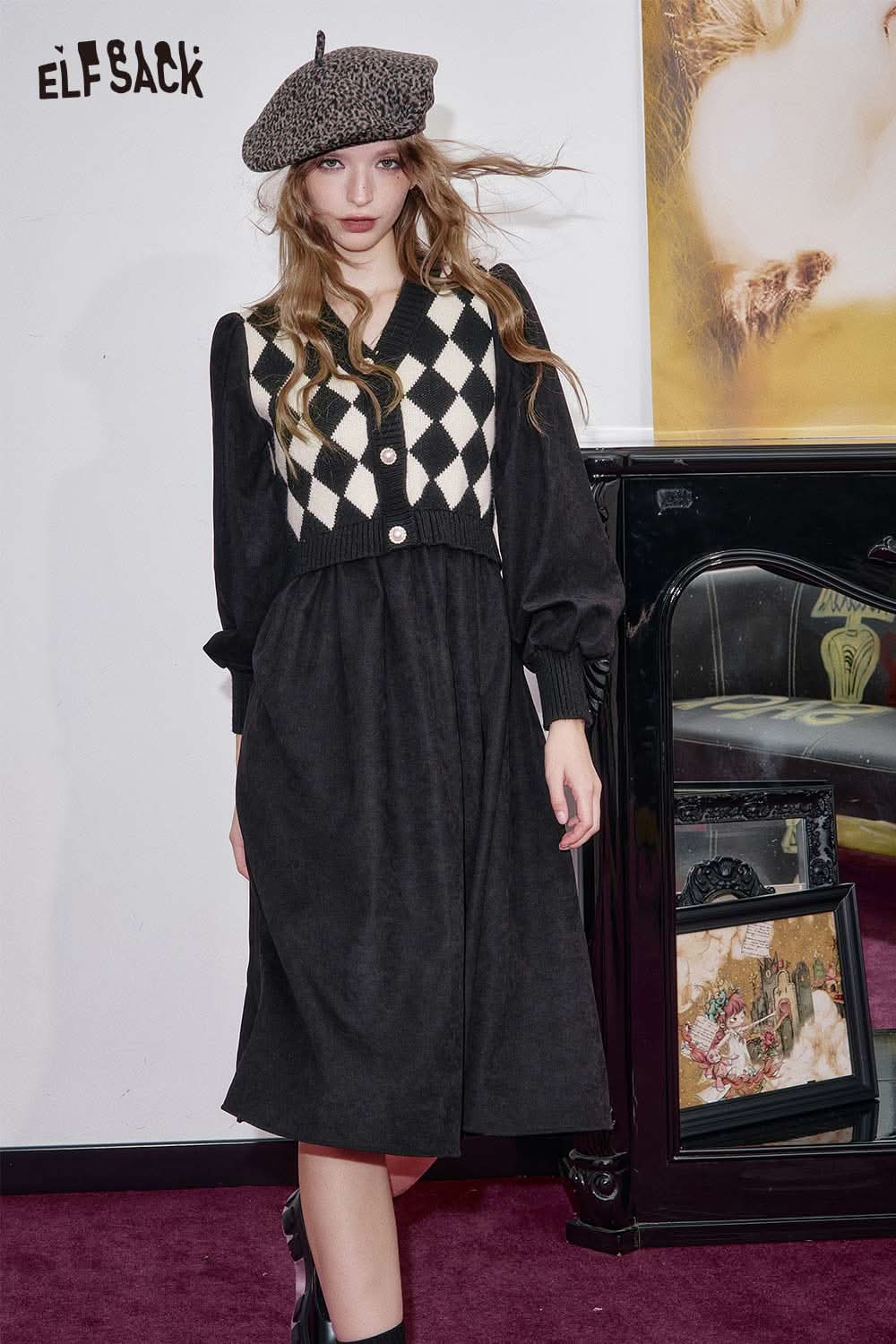 ELFSACK contrast plaid panel maxi dress featuring a stylish black and white design with a fitted bodice