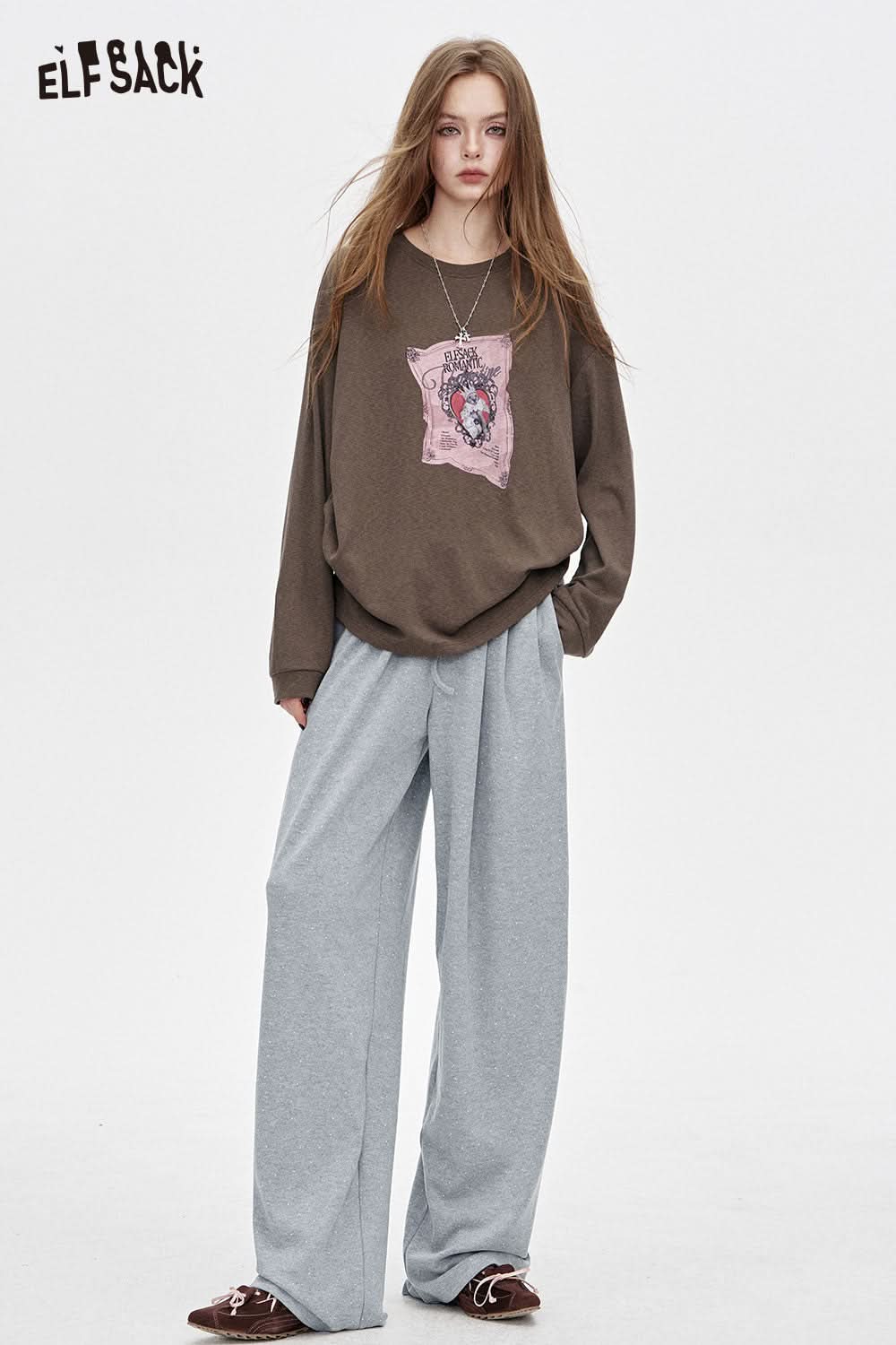 ELFSACK women's outfit featuring gray polyester crinkle sweatpants for women paired with a stylish brown top