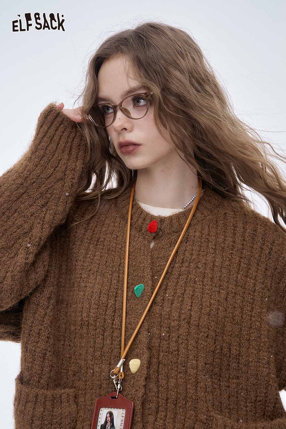 ELFSACK preppy round neck sweater in brown with textured knit and colorful buttons