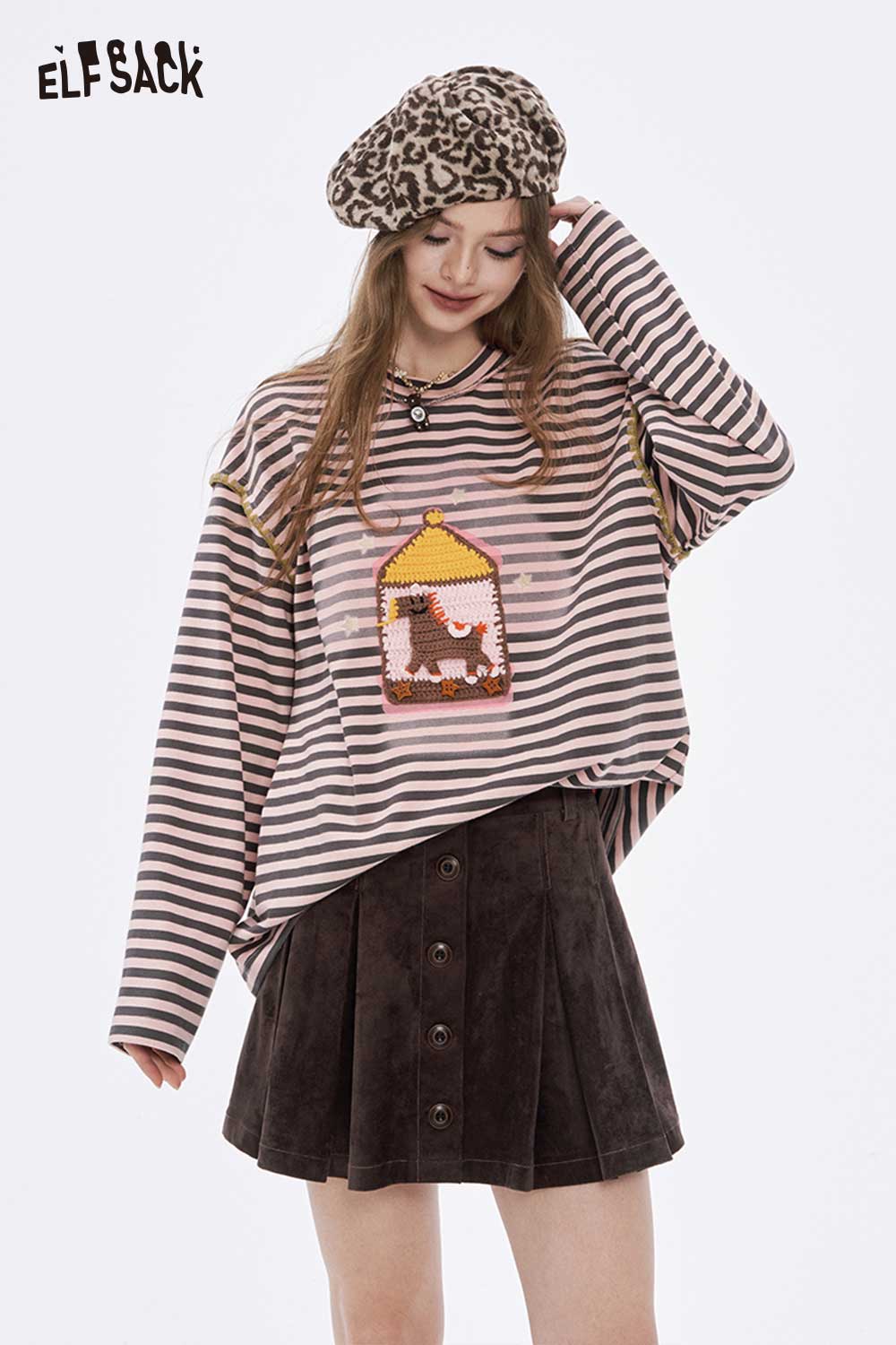ELFSACK preppy striped graphic t-shirt for women featuring a fun animal design and oversized fit