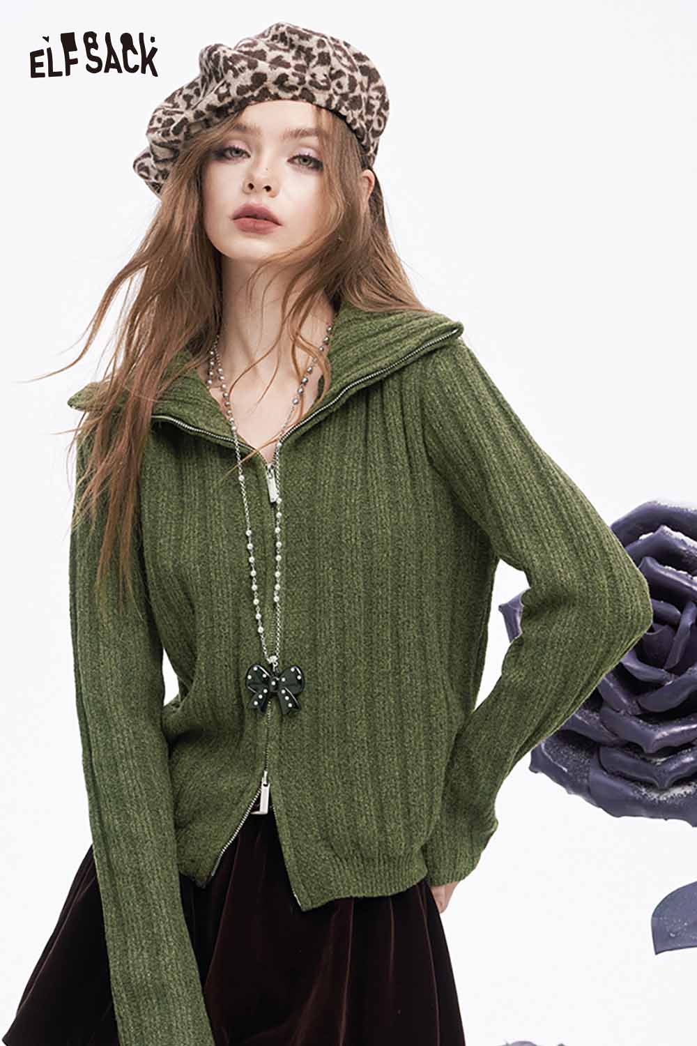 ELFSACK preppy zip up ribbed sweater in green with stylish collar and casual fit