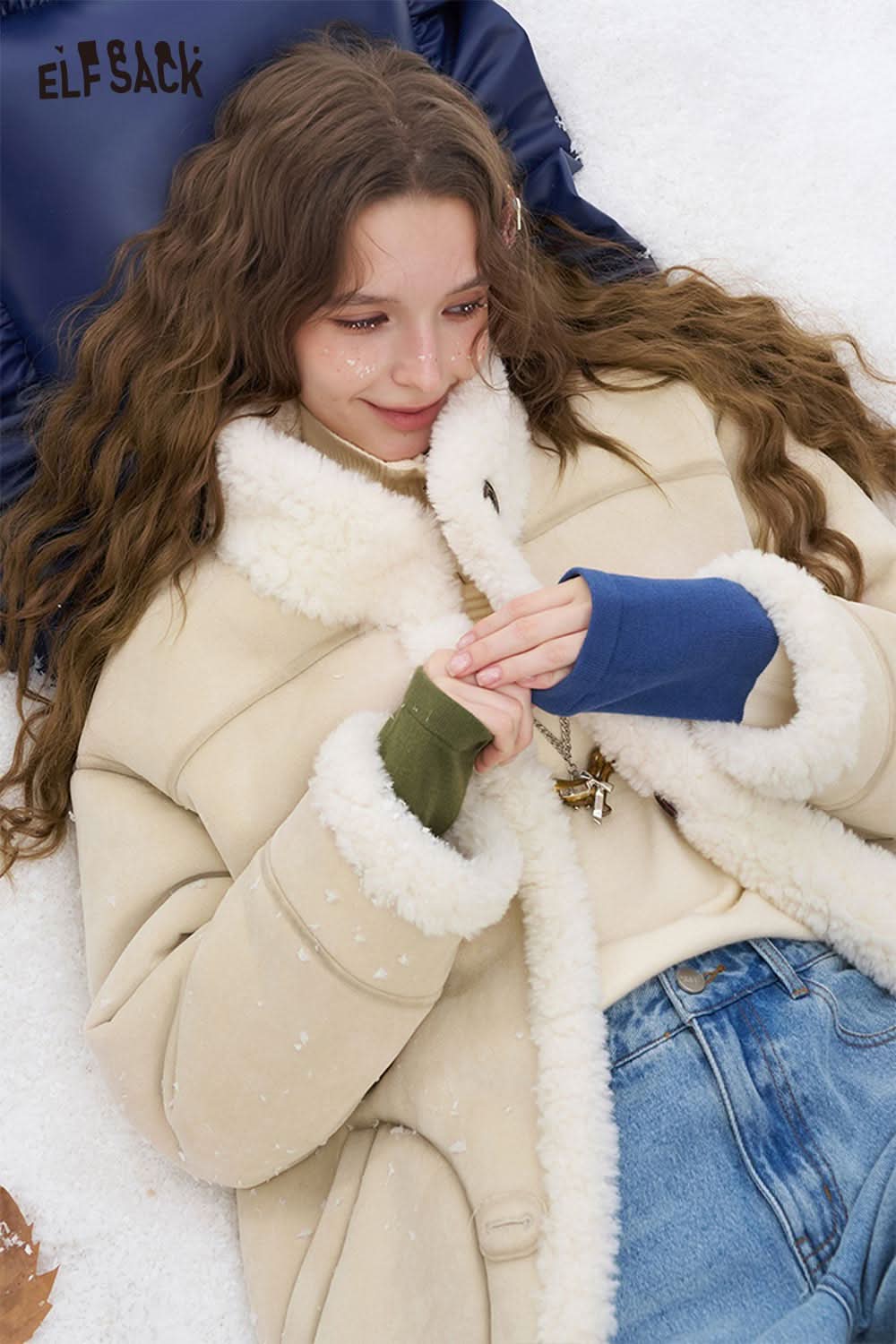 ELFSACK reversible plush long coat in beige with cozy fleece lining and oversized fit