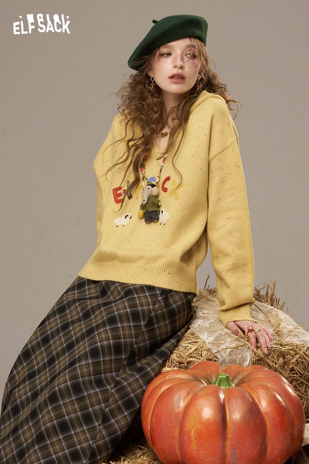 ELFSACK cute cartoon sheep sweater for women in yellow with playful graphics and relaxed fit