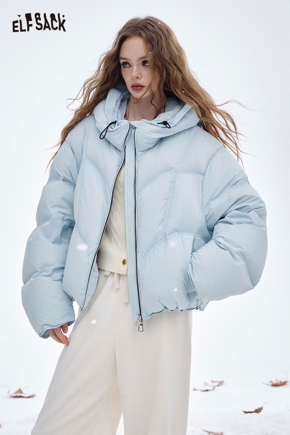 ELFSACK soft embroidered knit sweater in a stylish design, perfect for cozy winter outfits