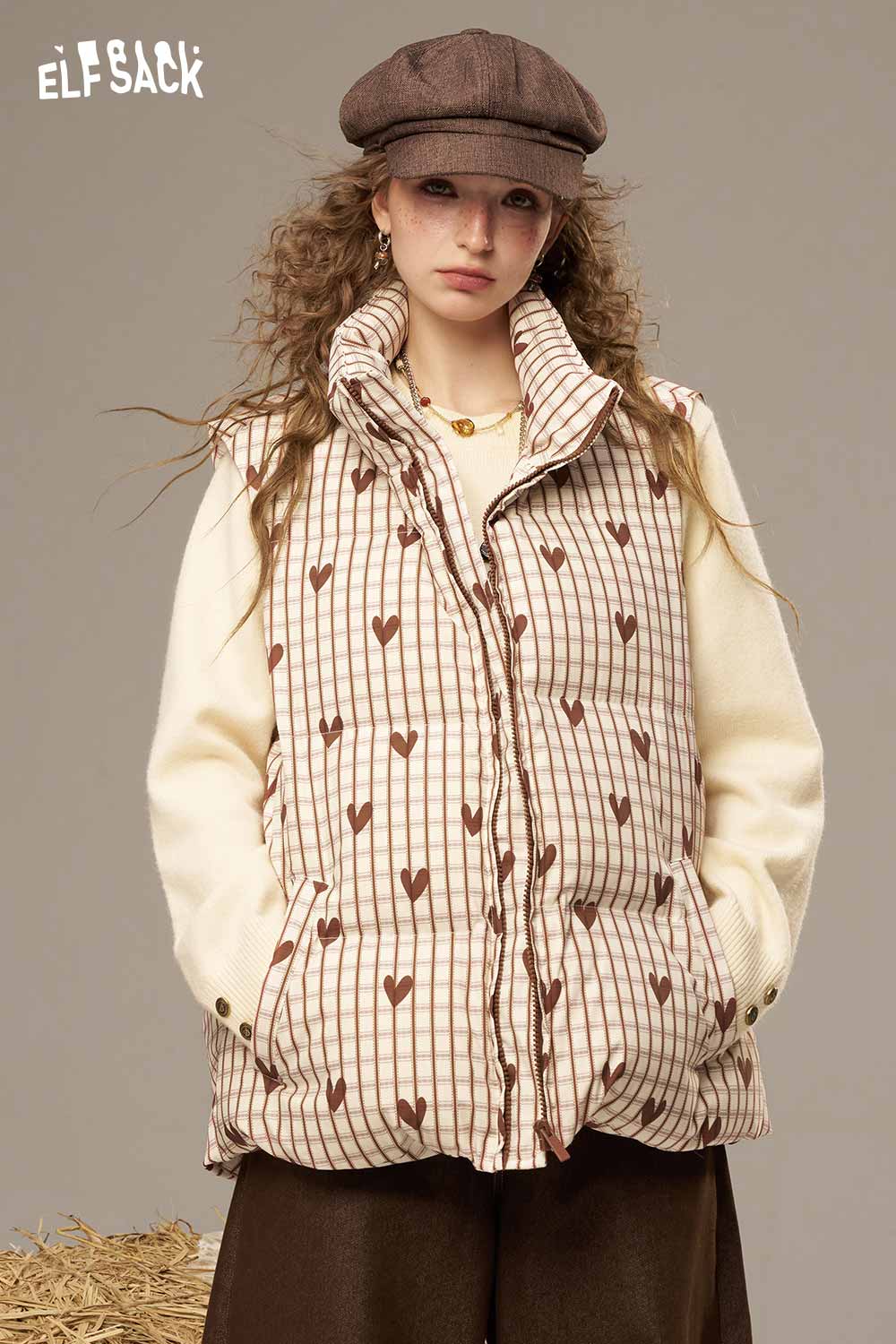 ELFSACK women's checkered down vest with heart patterns and cozy design for stylish warmth