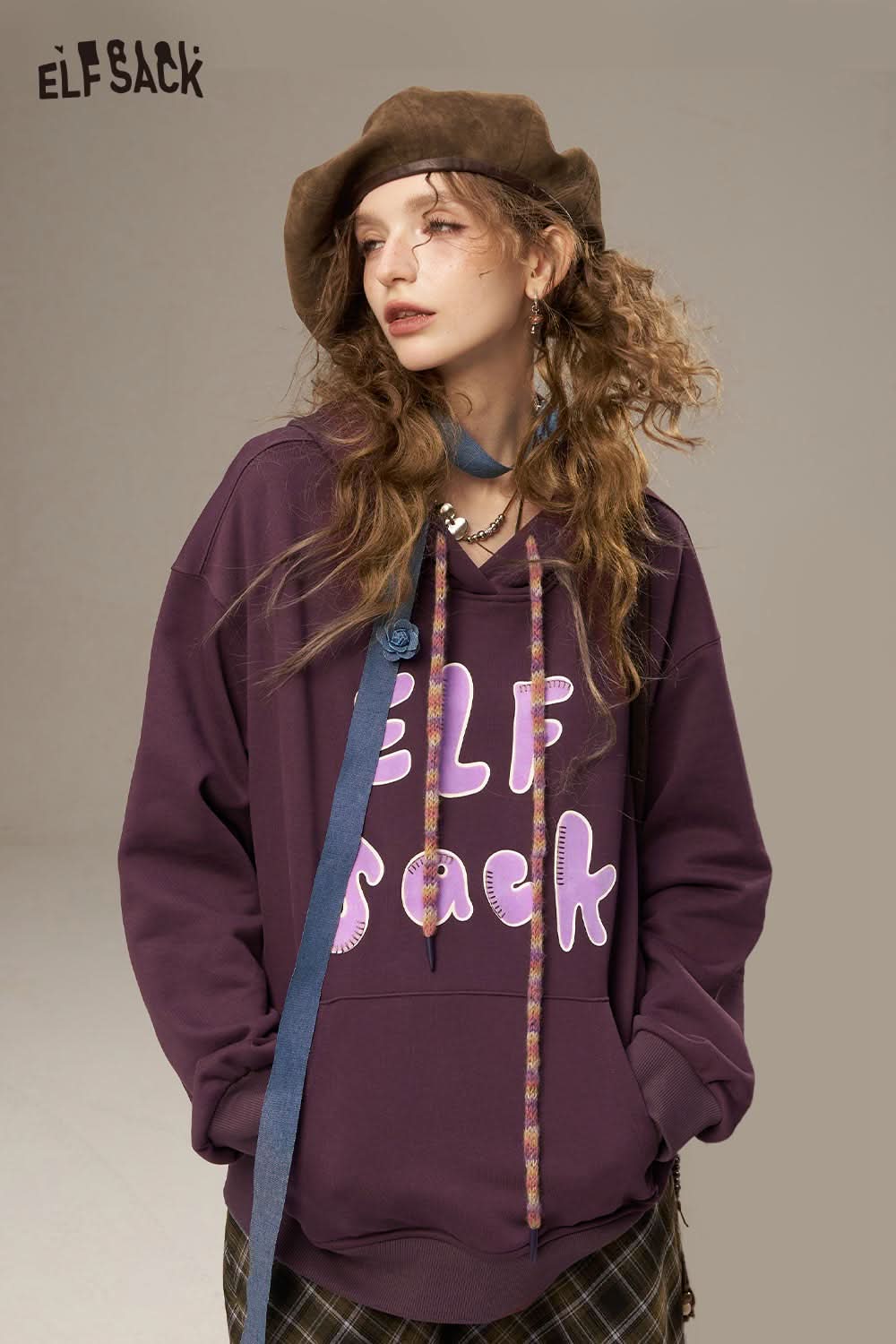 ELFSACK women's letter print sweatshirt in purple with bold graphic design and a cozy fit