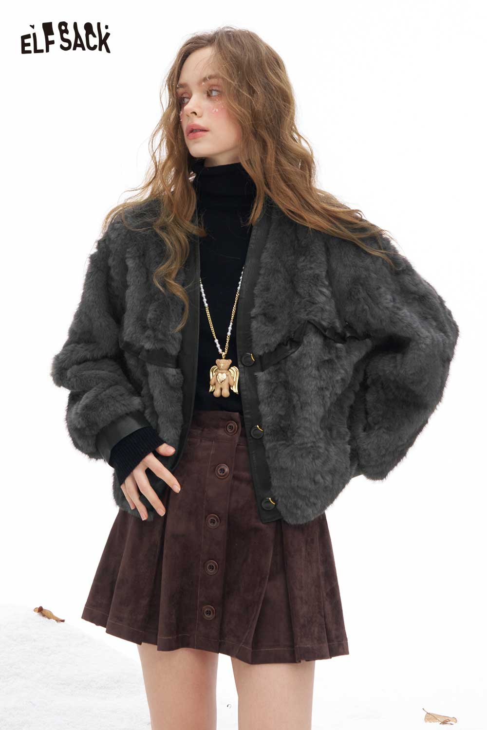 ELFSACK soft minimalist short coat for women in gray, styled with a black turtleneck and a brown skirt