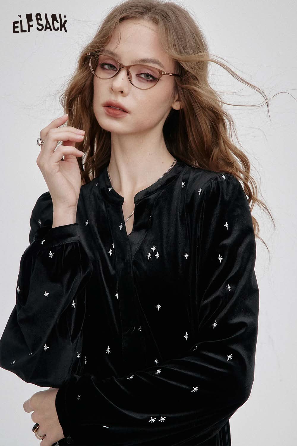 ELFSACK soft star graphic formal long dress with elegant design and star embellishments