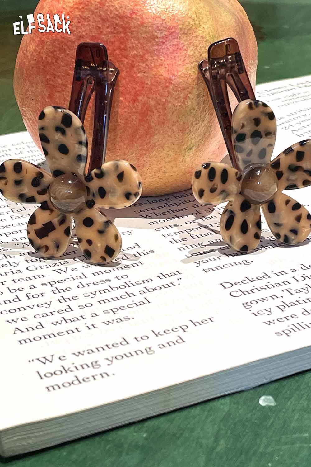 ELFSACK tortoise shell floral hairpin in brown with leopard spots, perfect for stylish hair accessories