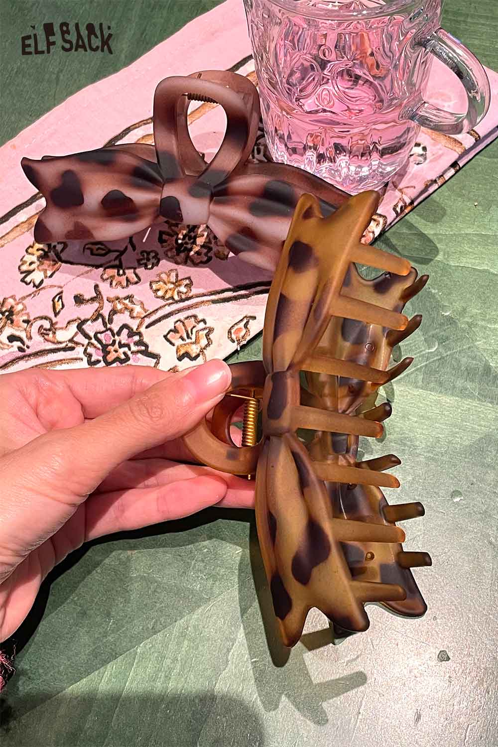 ELFSACK tortoiseshell bow hair claw for stylish and secure hair styling