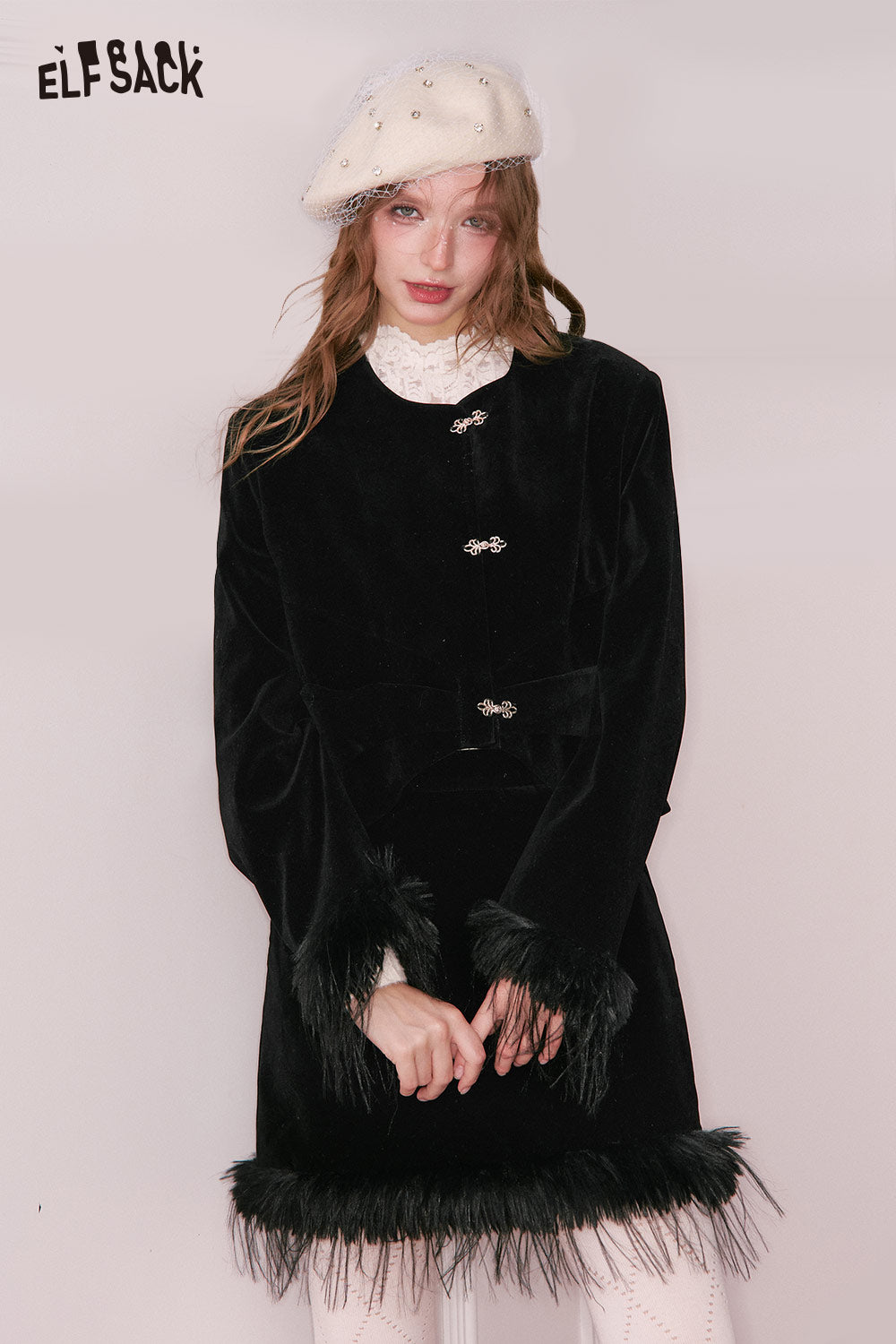 Elegant ELFSACK Black Velvet Dress with Feather Trim and Stylish Belt for Chic Outfits